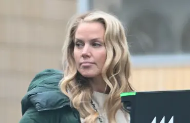 Tässä on Piritta Hagmanin syystyyli! Eräs yksityiskohta herättää kysymyksiä – paparazzikuvat!