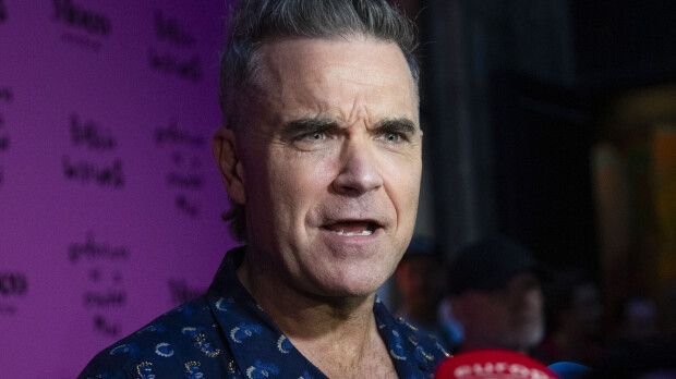 Robbie Williams taas ilmiriidoissa julkkisnaapurinsa kanssa – tällä kertaa aiheena sienitautinen puu