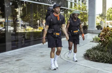 Amazing Race -kilpailijat majoittuivat hämmentävässä peppuhotellissa: "Onko tää joku parantola?"