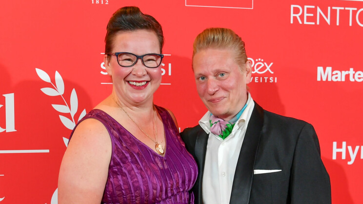 Rosa Meriläisen ja Tuomas-puolison erikoinen hetki huvitutti Helsingissä – kuva!