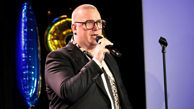 Arttu Wiskarin kasvoissa iso muutos! 'Onpa hyvännäköinen'