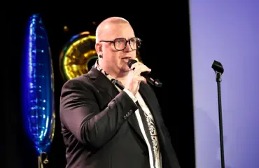 Arttu Wiskarin kasvoissa iso muutos! "Onpa hyvännäköinen"
