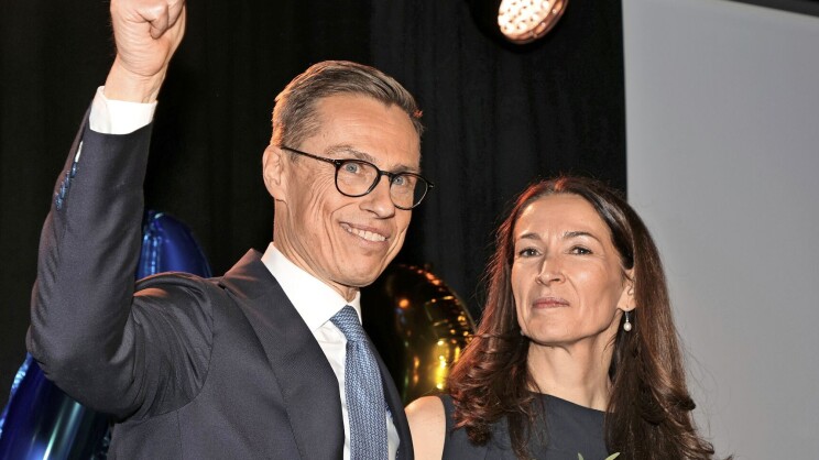 Presidenttipari vaihtoi vapaalle! Kuva Alexander Stubbin ja Suzanne-rakkaan treffi-illasta