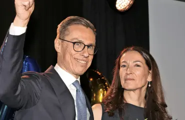 Presidenttipari vaihtoi vapaalle! Kuva Alexander Stubbin ja Suzanne-rakkaan treffi-illasta