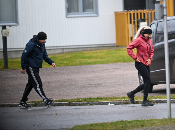 Jukka pysytteli sitkeästi Maisan vanavedessä.