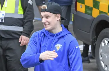 Ohhoh! Tällainen on NHL-tähti Kaapo Kakon erikoinen ökyhuvila – kuvat