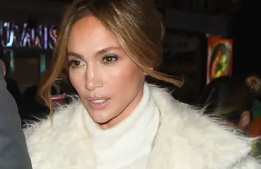 Sisäpiirin lähde väittää: Jennifer Lopez pokasi kuuman henkivartijansa – "Saa Benin raivostumaan"
