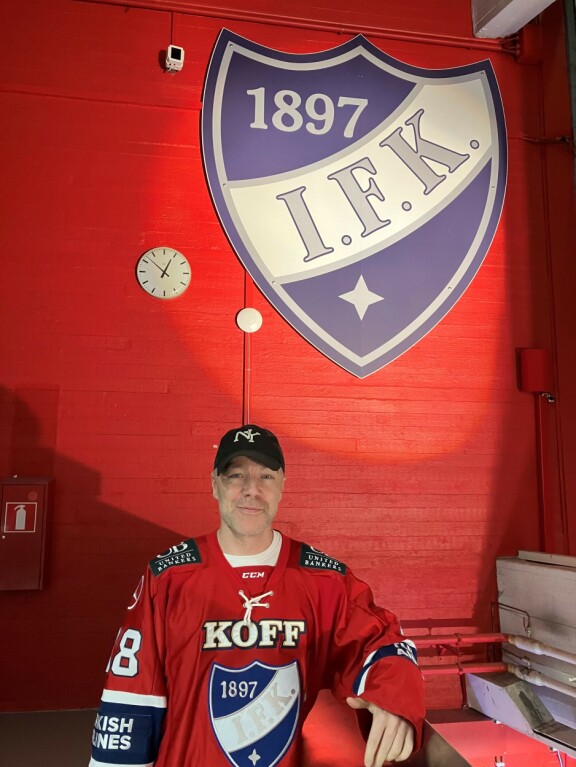 Kimmo Sainio on HIFK:n vankkumaton kannattaja.