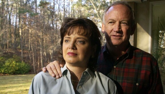 Patsy ja John Ramsey vuonna 2001.