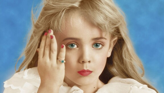 JonBenet: Kuka murhasi lapsimissin? -dokumenttisarja esitettiin Frii-kanavalla vuonna 2017.