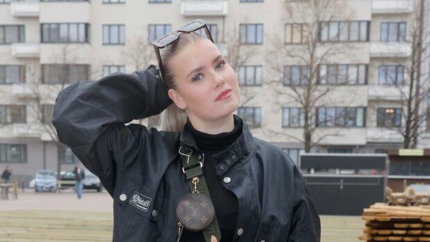 Suhdesutinaa?! Salkkarit-kaunotar Vivi Wahlström yhdistettiin suosikkiräppäriin Vivi Wahlström