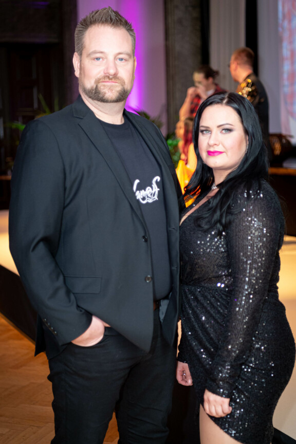 Johan ja Nina koettelivat parisuhteensa rajoja Temptation Island Suomi -ohjelmassa.
