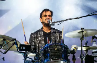 Ringo Starrilta lipsahdus – paljasti näyttelijänsä tulevassa Beatles-elokuvassa