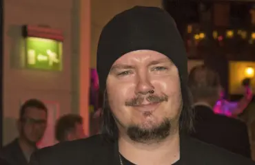 Aki Tykki mokasi