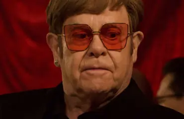 Elton Johnin terveysongelmat pahenevat: Ei näe enää kunnolla mitään