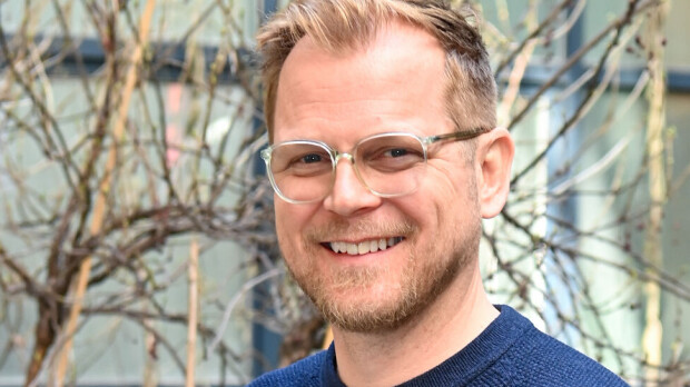 Ei merkkiäkään Annesta! Antti Luusuaniemi paidattomana: 'Parhaassa seurassa'