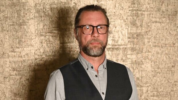 Antti Reinin pieni tupa laajeni omakotitaloksi – ”Ei se hulppea ole” Antti Reini