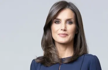 Kuningatar Letizia tyrmäävänä – muotokuva julki