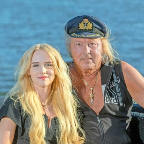 Danny ja Helmi ovat olleet erottamaton parivaljakko jo muutaman vuoden. Helmi ja Danny