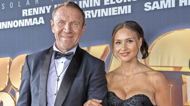 Renny ja Johanna Harlin jakoivat perhekuvat Kanariansaarilta