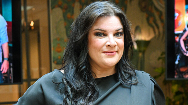 Hanna Pakarisen myyntitouhuista nousi polemiikkia - piilotti hinnat!