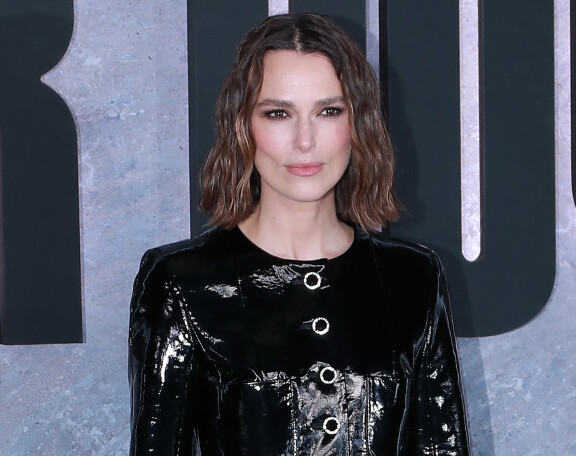Keira Knightleyn seuraava elokuva on psykologinen Netflix-trilleri The Woman in Cabin 10, joka kertoo toimittajasta, joka tutkii risteilyllä tapahtunutta katoamista.