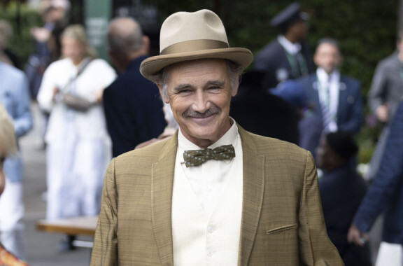 Oscar-voittaja Mark Rylance on vahvoilla uudeksi Albus Dumbledoreksi.