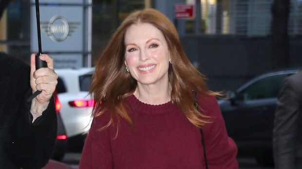 No vau! Näyttelijä Julianne Moore, 64, tyrmäävänä