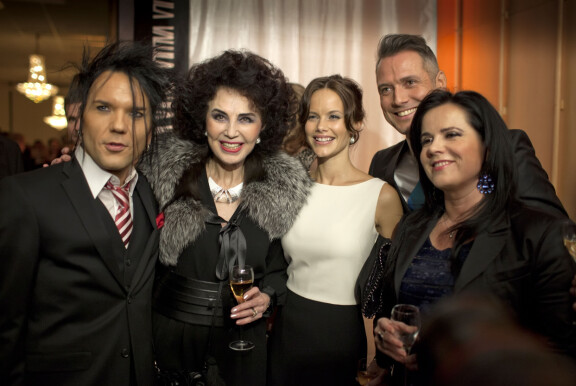 Marko, Jussi69, Lenita Airisto, nykyinen prinsessa Sofia ja Kaija Koo 2012 Loppiaisen Strauss-konsertissa Finlandia-talossa.