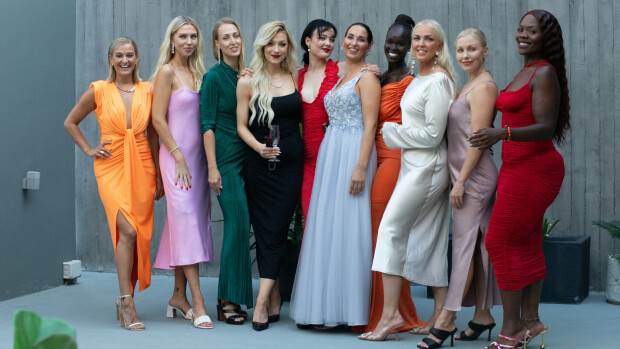 Yksi naisista tekee dramaattisen päätöksen Bachelor Suomessa