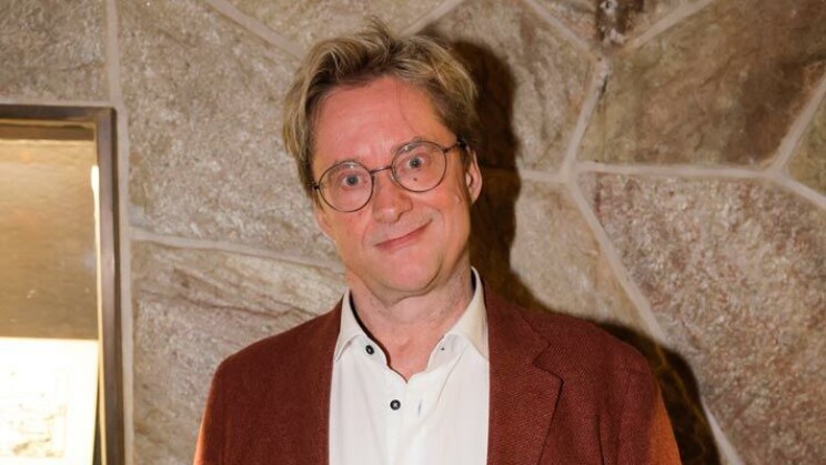 Oho! Mikael Jungner tanssi pöydällä julkkiskaunottaren kanssa – kuva! Mikael Jungner