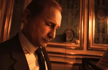 Pöyristyttävä Putin-elokuva on viimein valmis – katso hillitön traileri!