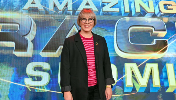 Kansanedustajana vuodesta 2011 asti toiminut Aino-Kaisa Pekonen on tullut tunnetuksi myös Amazing Race Suomesta-