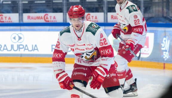 Petteri Nurmi sai Otso Rantakarin pelinumeron 52.