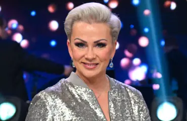 Helena Ahti-Hallbergilta rehellinen julkaisu vaikeuksistaan