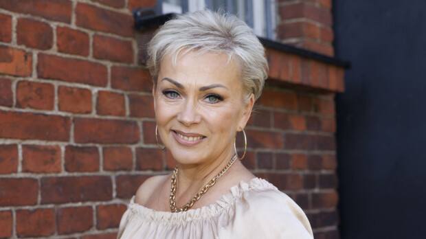 Helena Ahti-Hallbergilta täysin uusi tieto pitkästä suhteestaan