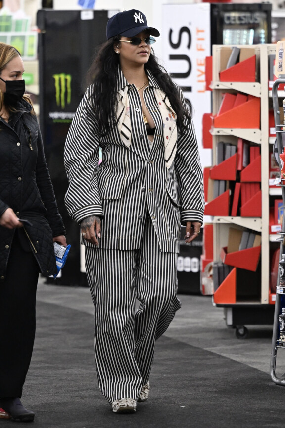 Rihanna näyttää vapaallakin aina tyrmäävältä.