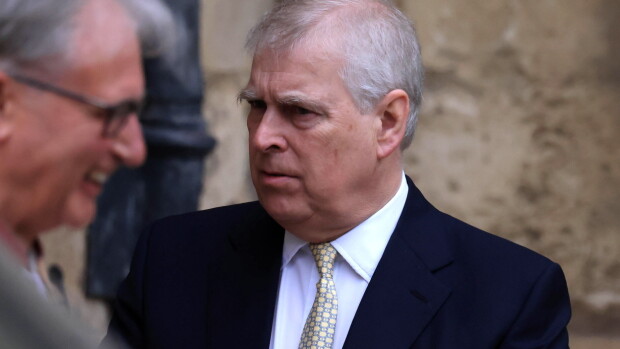 Brittihovissa kriisi! Charles raivoissaan – Andrew taas kohun keskellä