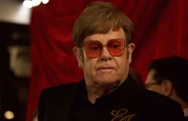 Sydäntäsärkevä paljastus – kuinka käy Elton Johnin?