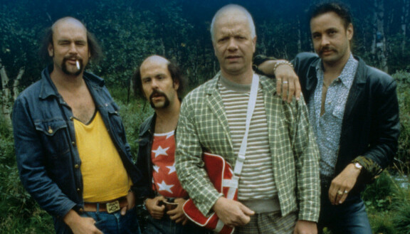 Kummeli-Kultakuume oli vuoden 1997 katsotuin elokuva Suomessa, ja se palkittiin Yleisö-Jussilla.