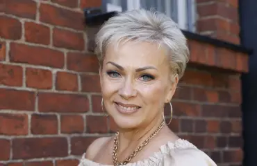 Karu paljastus Helena Ahti-Hallbergin kodista