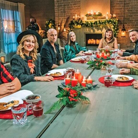 Vain elämää -sarjan 11. kaudella keväällä 2020 mukana oli myös Mariska (toinen vasemmalta). Vain elämää -sarjan 11. kaudella keväällä 2020 mukana oli myös Mariska (toinen vasemmalta).