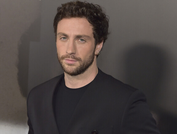 Aaron Taylor-Johnson (Bullet Train, Kraven the Hunter, Nosferatu) on ollut yksi ennakkosuosikeista uudeksi James Bondiksi.