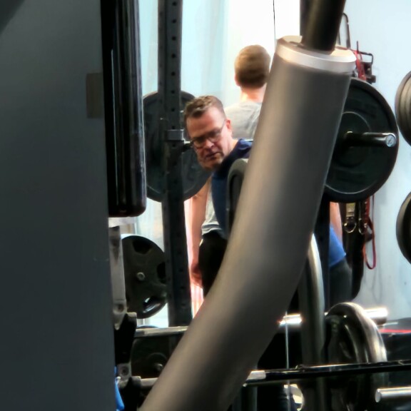 Pääministeri pitää huolta kunnostaan.