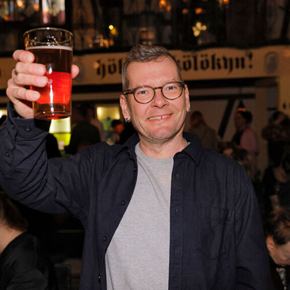 Sami osallistui Ravintola Rymy-Eetun synttäripirskeisiin torstaina (5.1.). Sami osallistui Ravintola Rymy-Eetun synttäripirskeisiin torstaina (5.1.).
