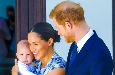 Tältä näyttää prinssi Harryn lapsi – kuin kaksi marjaa