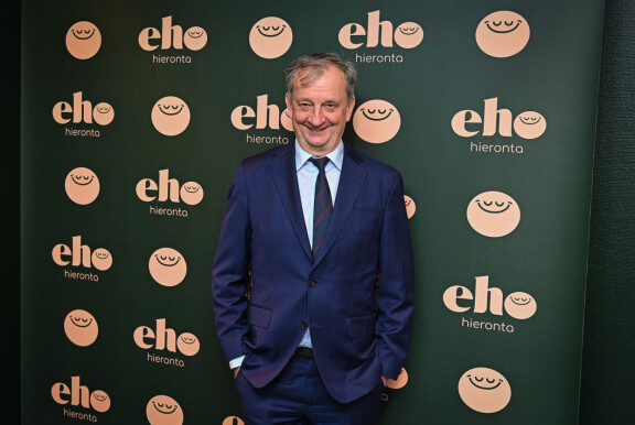 Hjallis Harkimo on saanut joukkueeseensa tuoreen vahvistuksen Lahdesta.