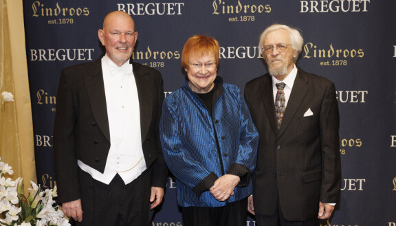 Kulttuurituottaja Patrick Lagus toivotti presidenttiparin tervetulleeksi.