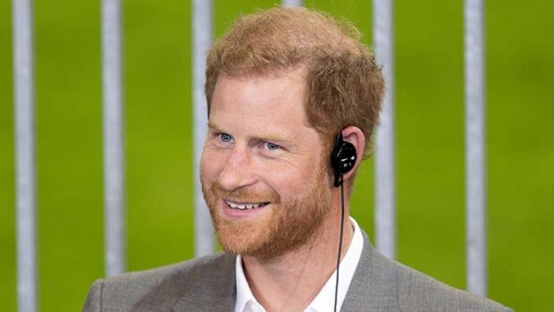 Pötypuhetta! Hovin lähteet tyrmäävät prinssi Harryn karut väitteet prinssi Harry
