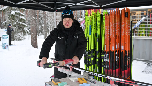 Idols-tähti Ilpo Kaikkonen hiihti itsensä huippukuntoon ja työskentelee nykyään suksien parissa.